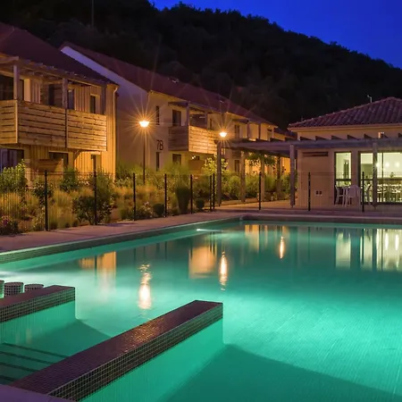 In The Dordogne With Shared Pool * Les Eyzies